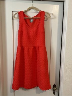 Anthropologie Maeve Caye Scalloped Coral-Red Sleeveless Textured Knit Dress (M)
